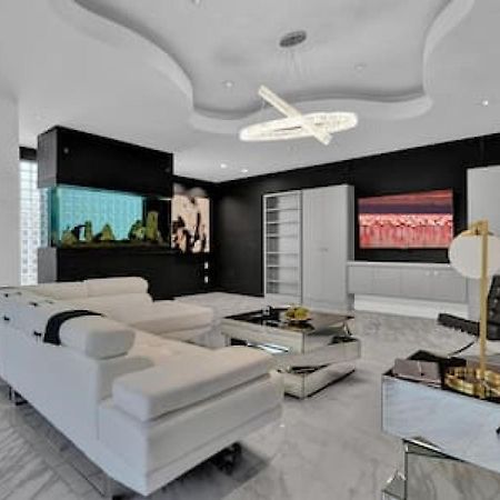 Lovely 4Bd House W Pool, Hot Tub And Free Parking Houston Exteriör bild